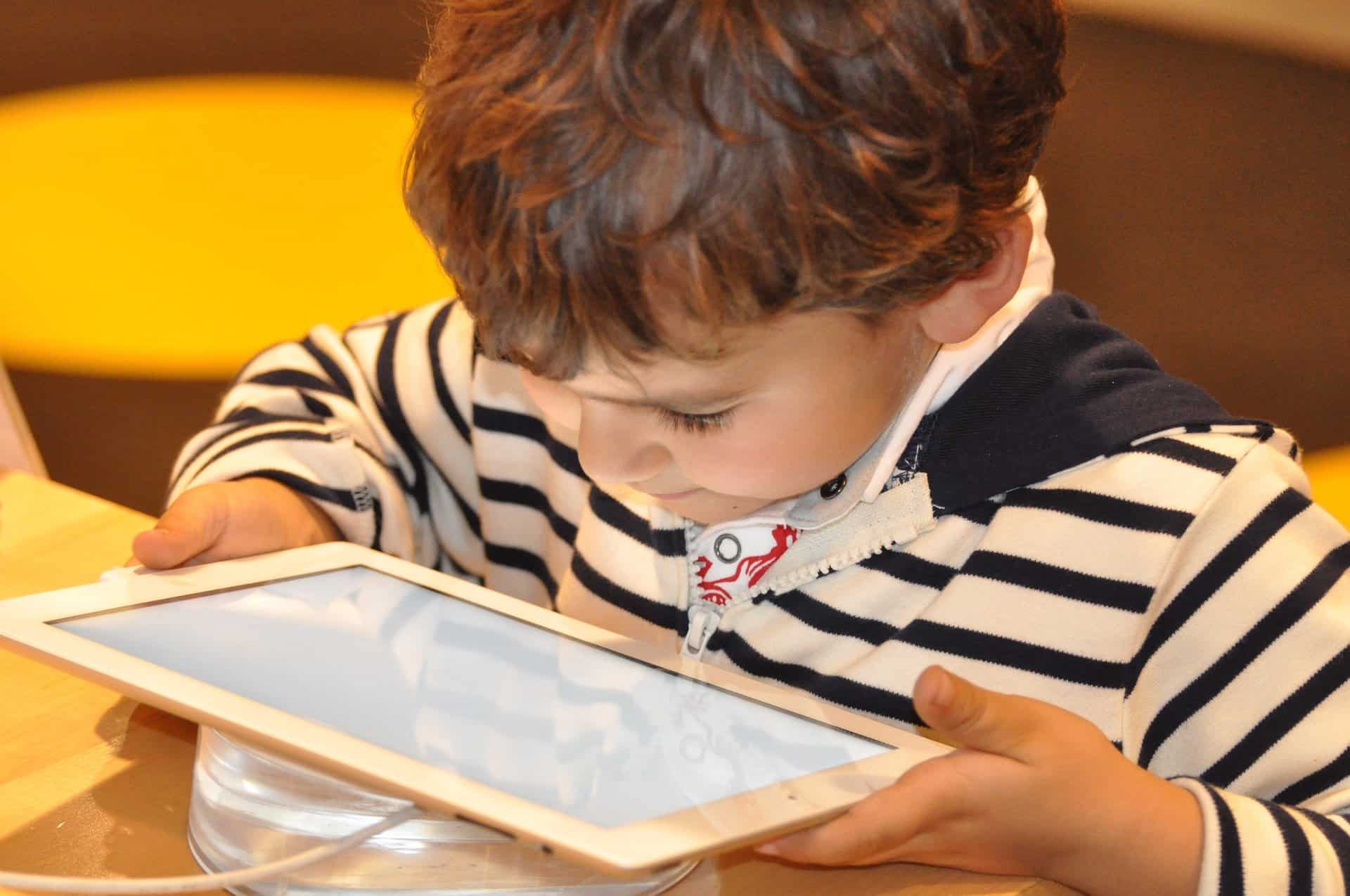 Comment choisir la bonne tablette pour son enfant ? tablette2